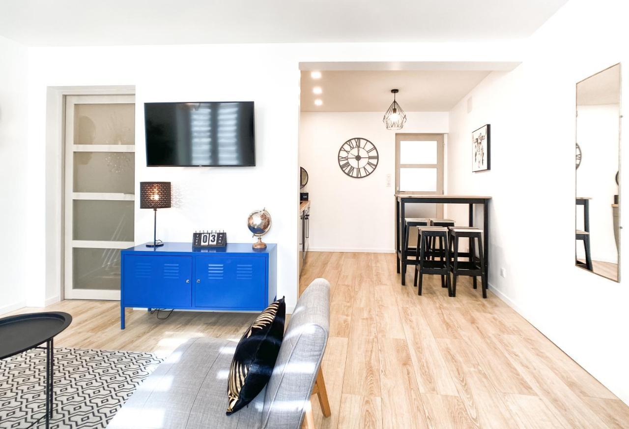The Downtown Cosy Apartments 콜마 외부 사진