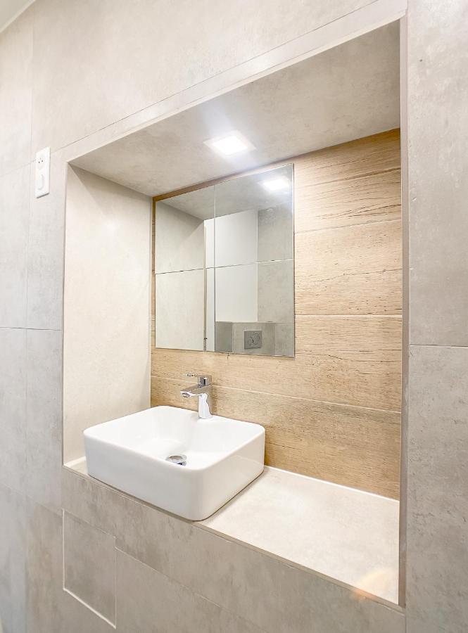 The Downtown Cosy Apartments 콜마 외부 사진