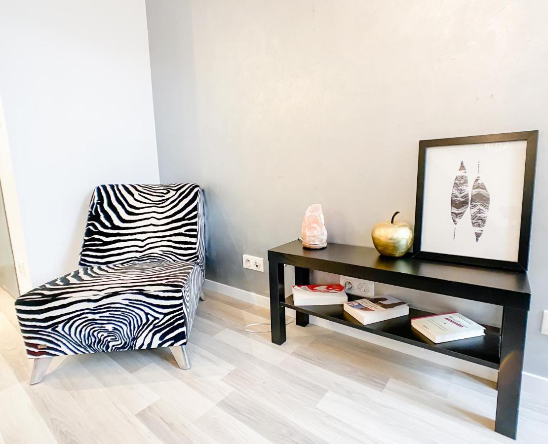 The Downtown Cosy Apartments 콜마 외부 사진