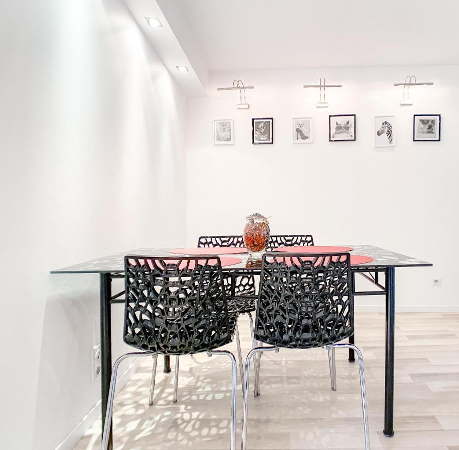 The Downtown Cosy Apartments 콜마 외부 사진